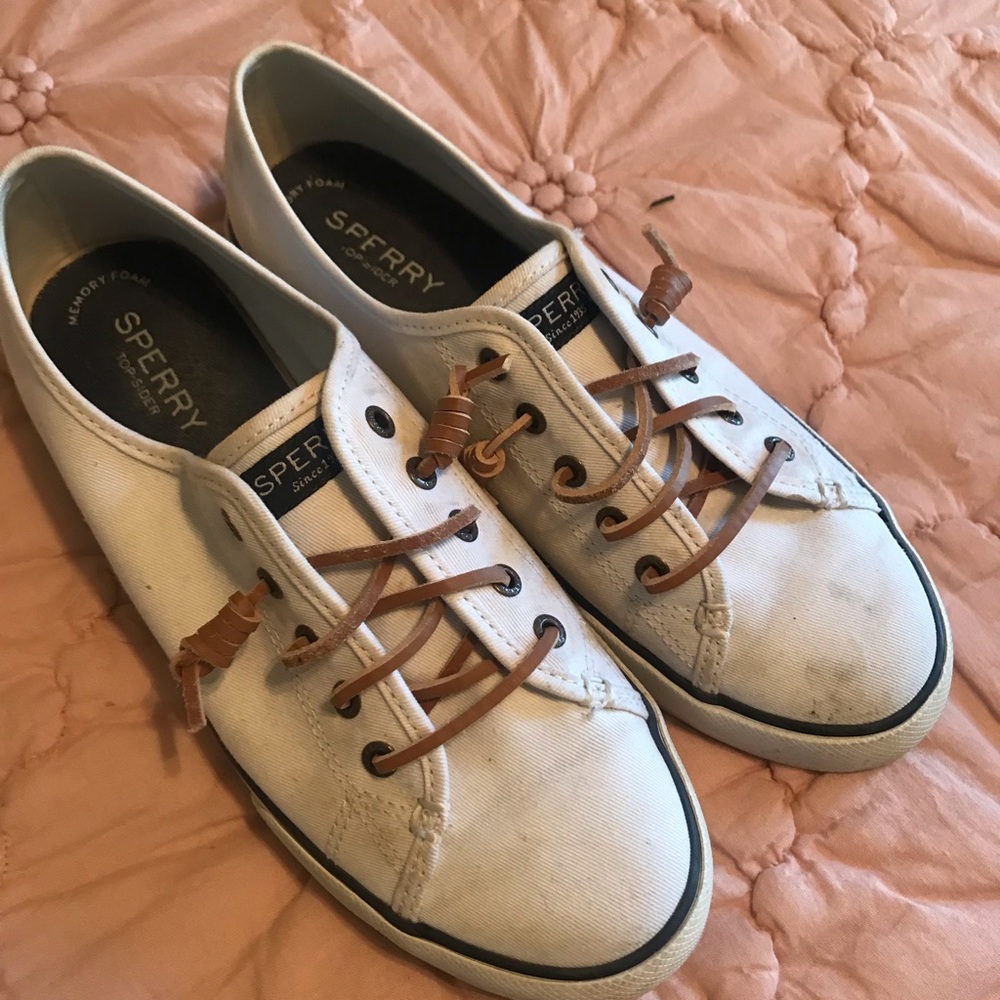 Sperry canvas sneakers women’s size 8